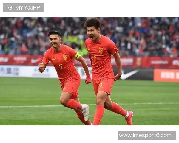 国足冬训可与U22国足同步进行提升整体训练效果 国足冬训可与U22国足同步进行提升整体训练效果